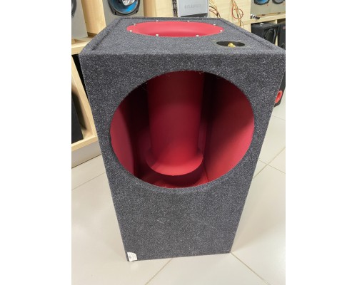 КОРПУС САБВУФЕРА 15* 90Л С ТРУБОЙ AURA BOX-15-90-T                                                  